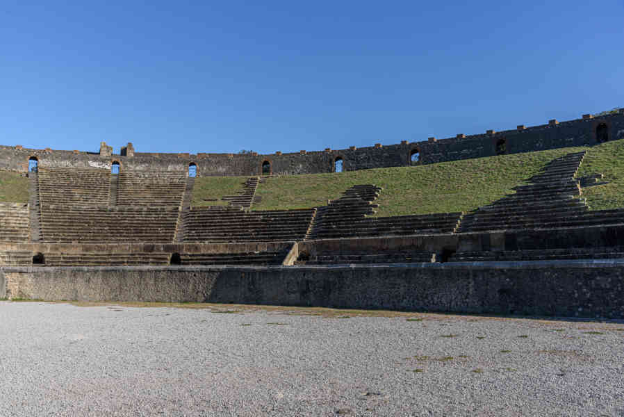 056 - Italia - Pompeya - parque arqueológico de Pompeya - Anfiteatro.jpg